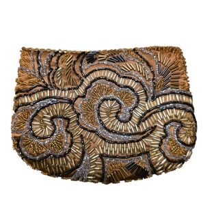 La Regale Vintage Elegant Beaded Clutch